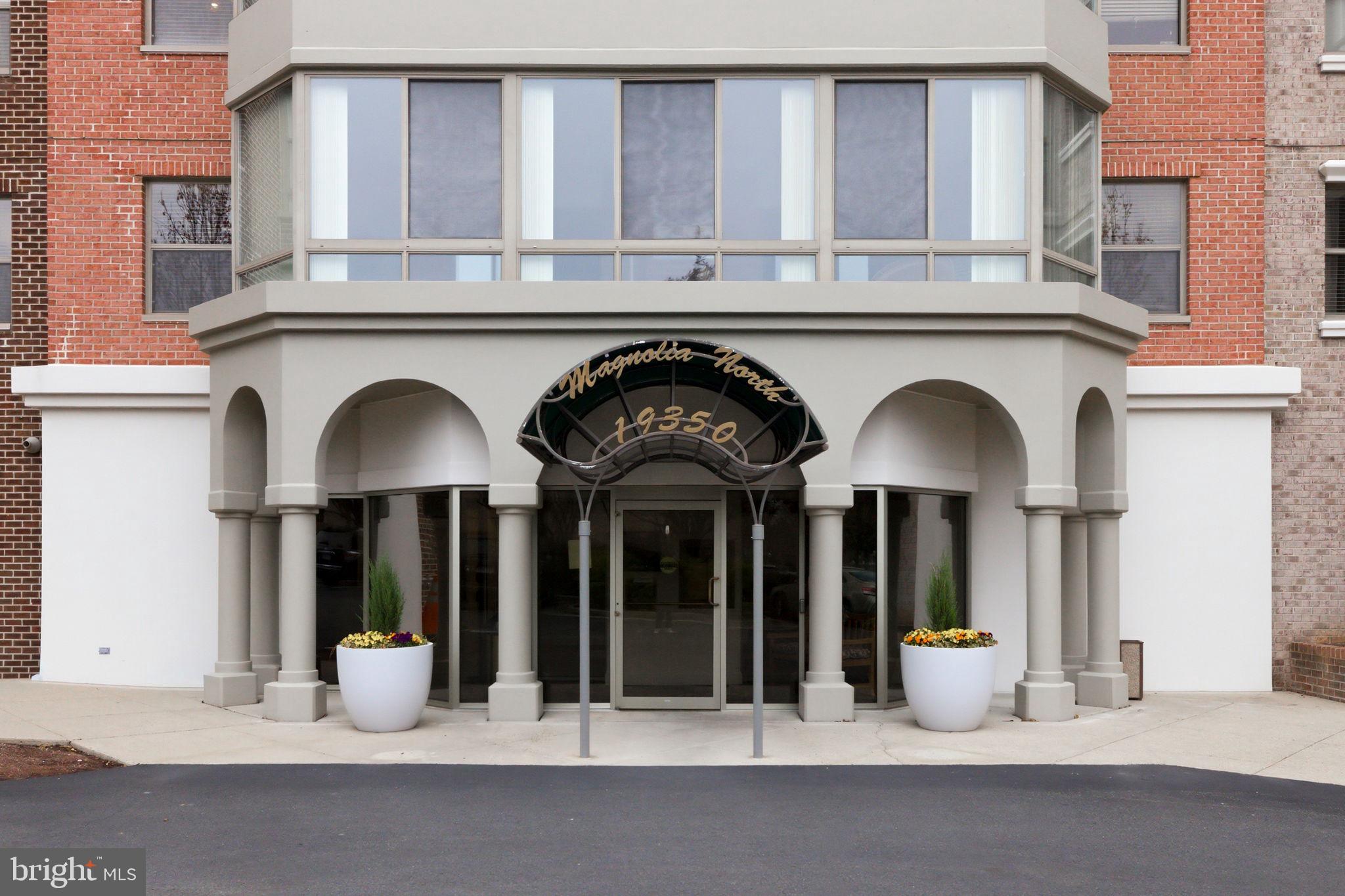 MAGNOLIAS AT LANSDOWNE WOODS - Residential