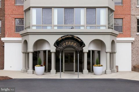 19350 MAGNOLIA GROVE SQUARE 403 LEESBURG VA 20176