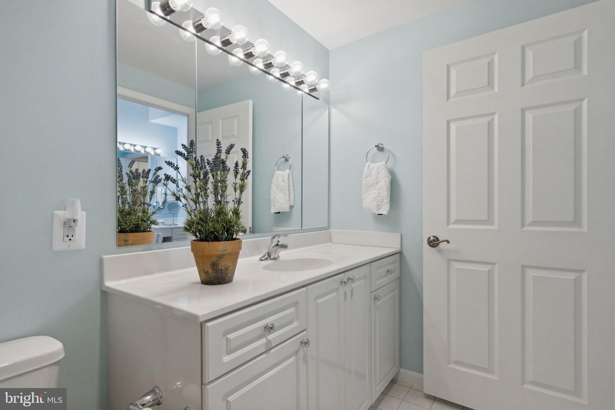 MAGNOLIAS AT LANSDOWNE WOODS - Residential