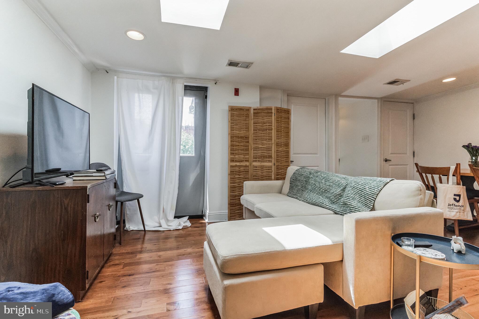 CENTER CITY - Residential