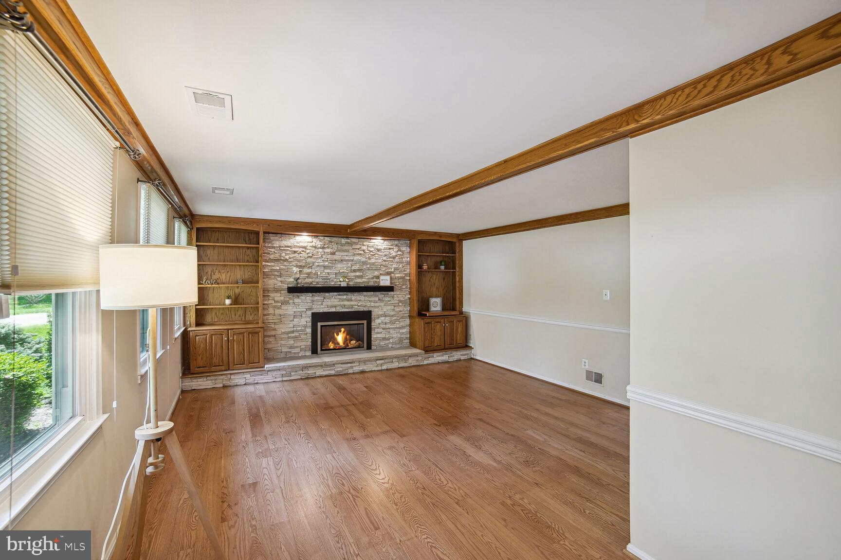 DICKINSON - Residential