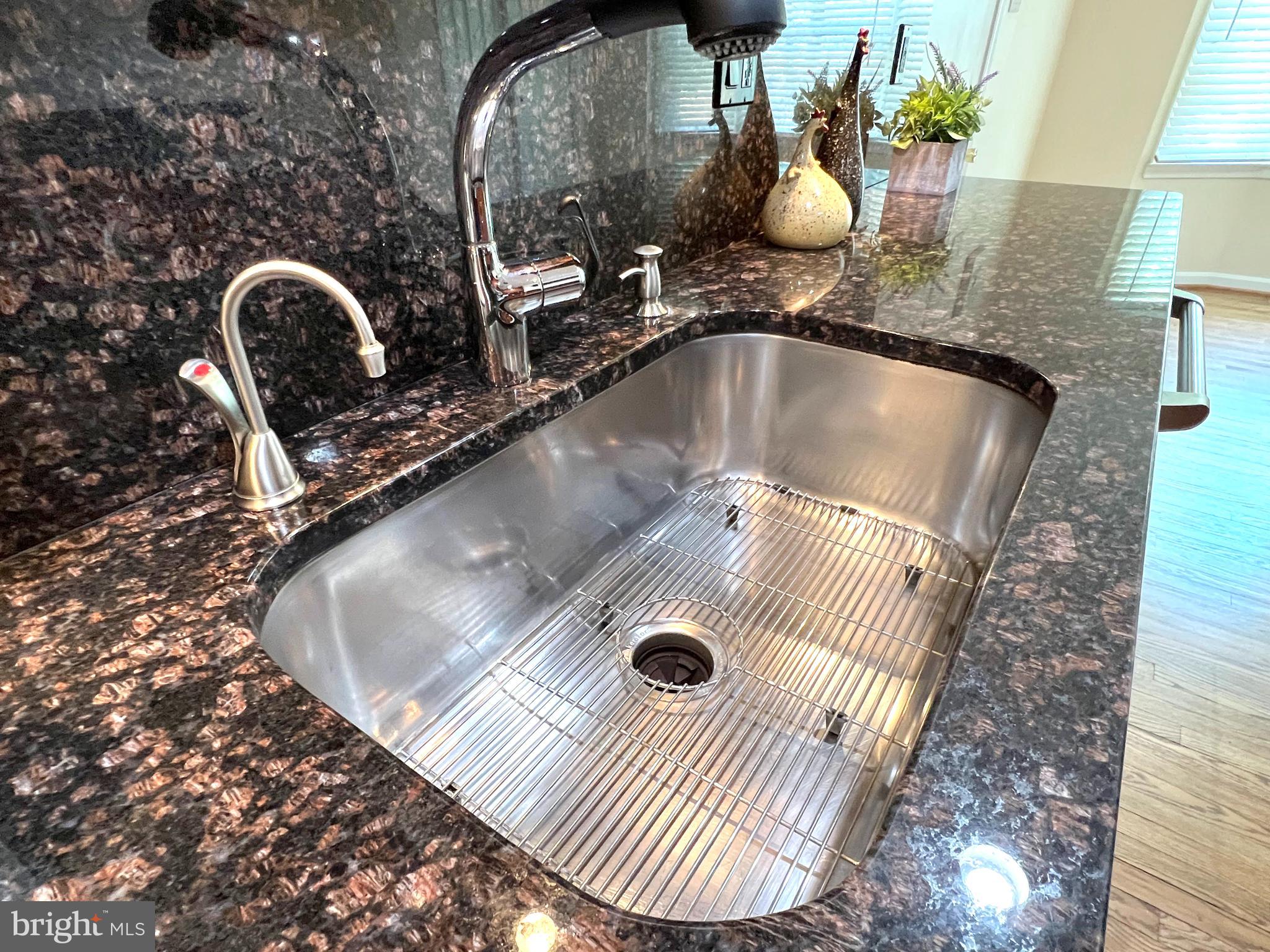 DICKINSON - Residential