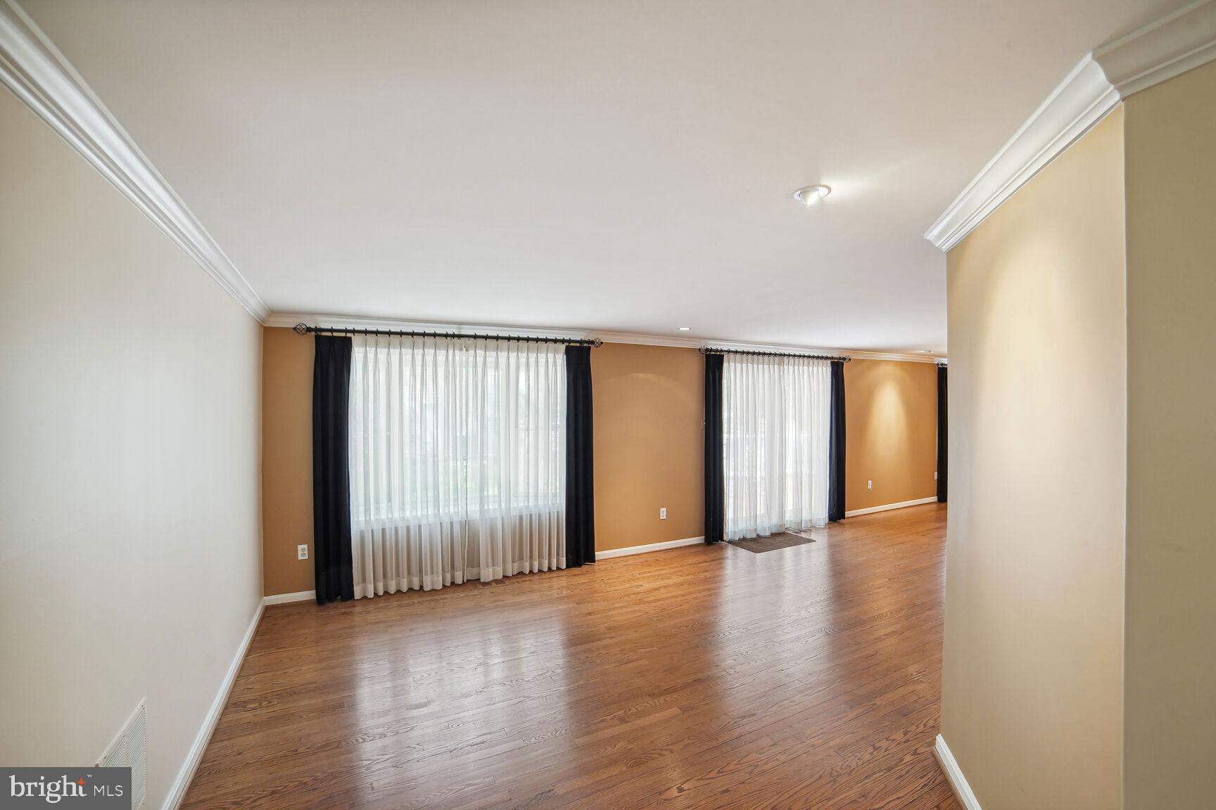 DICKINSON - Residential