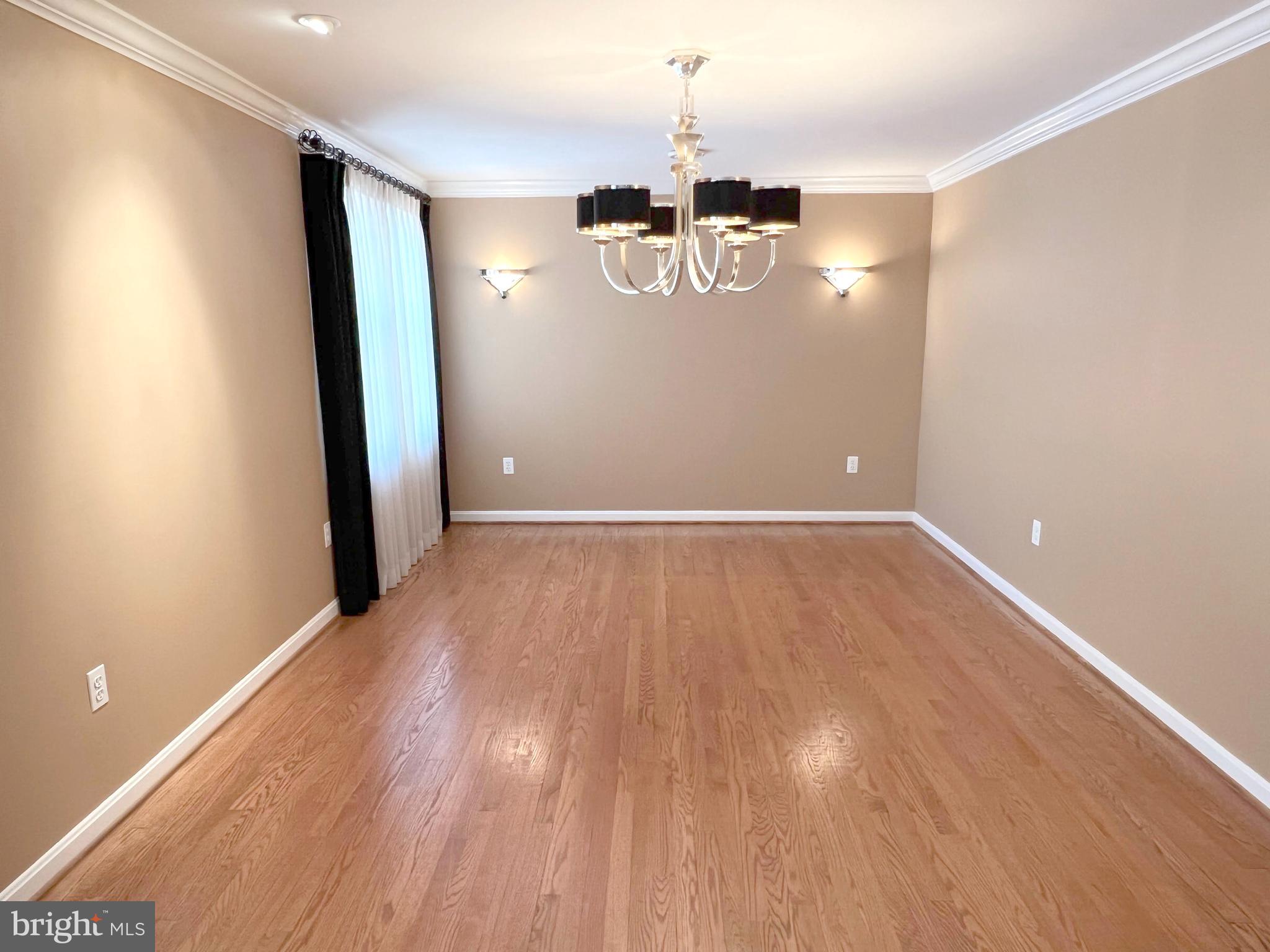 DICKINSON - Residential