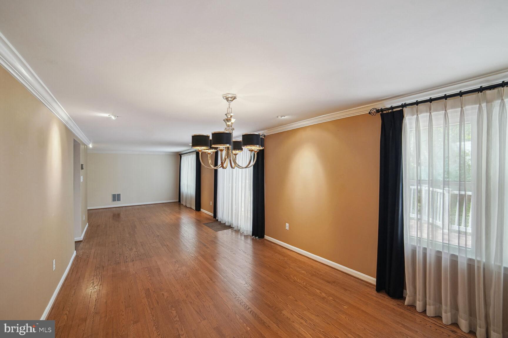 DICKINSON - Residential