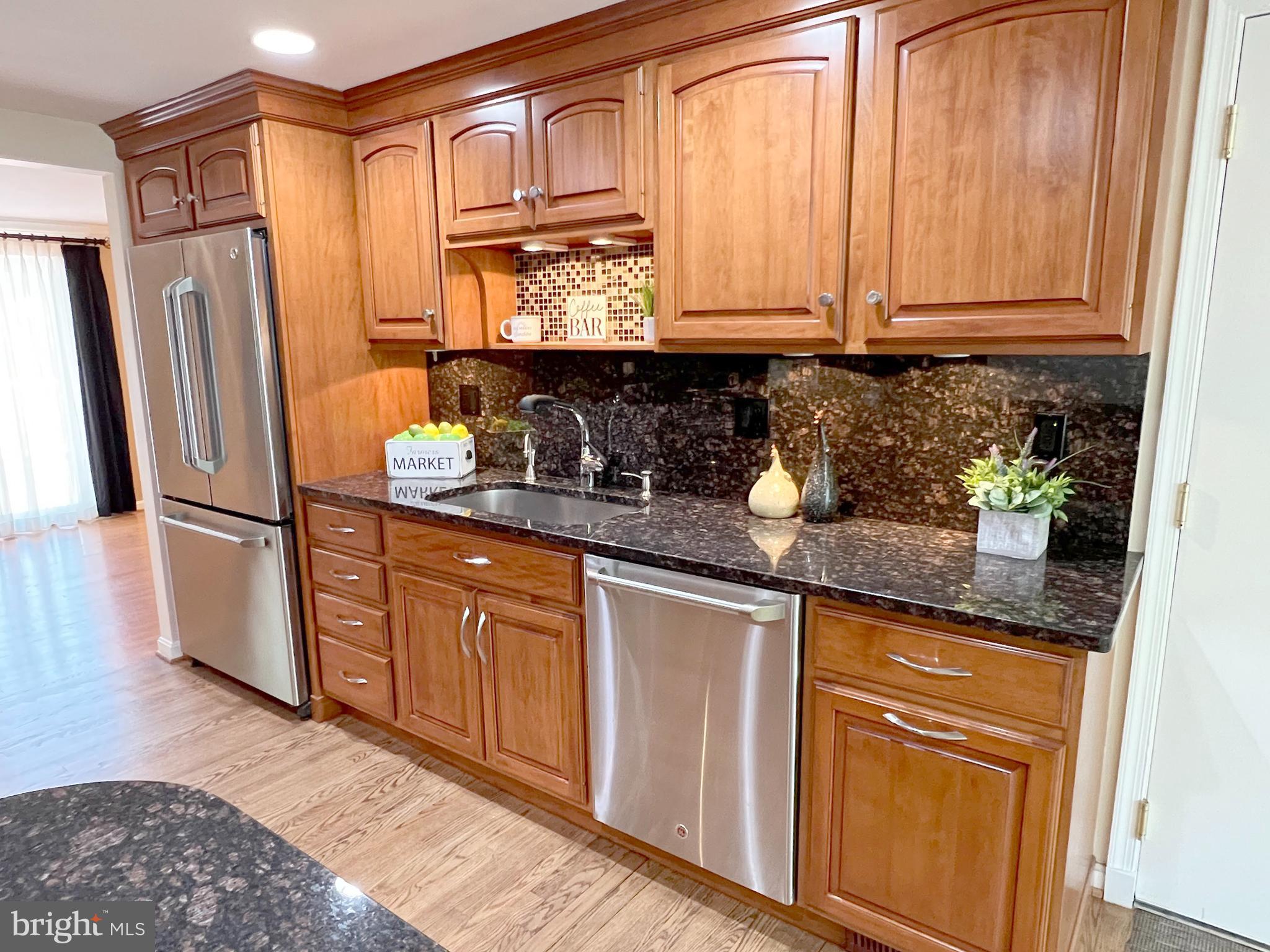 DICKINSON - Residential