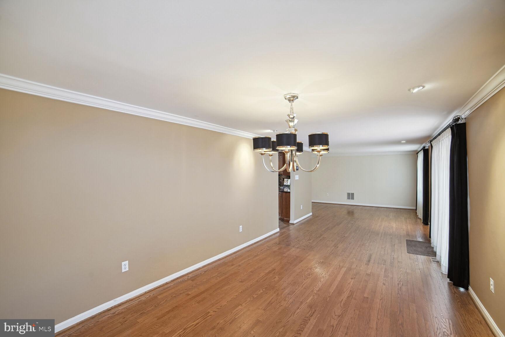 DICKINSON - Residential