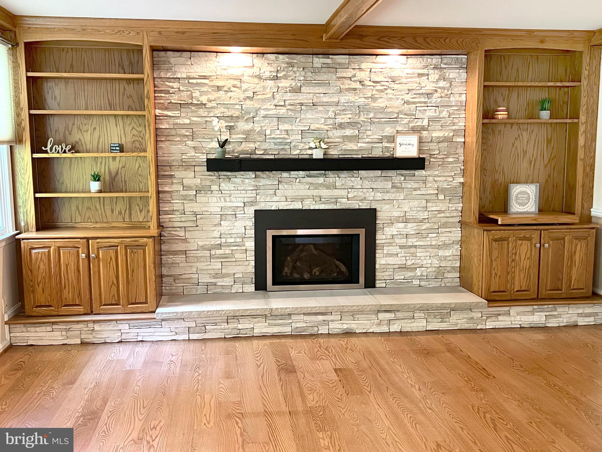 DICKINSON - Residential