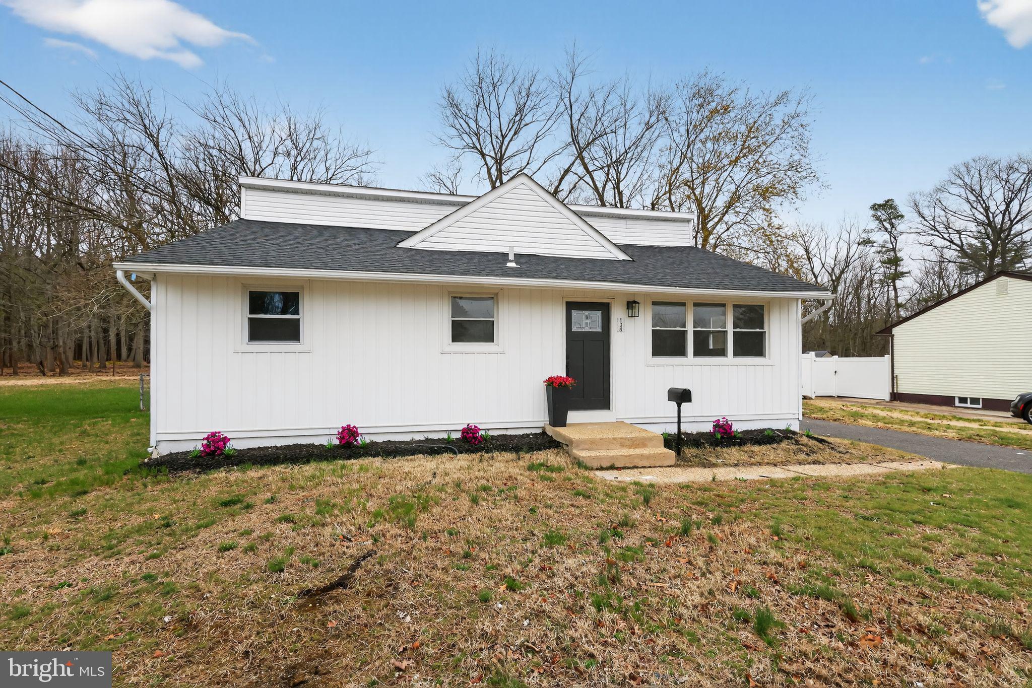 138 COUNTRY CLUB ROAD