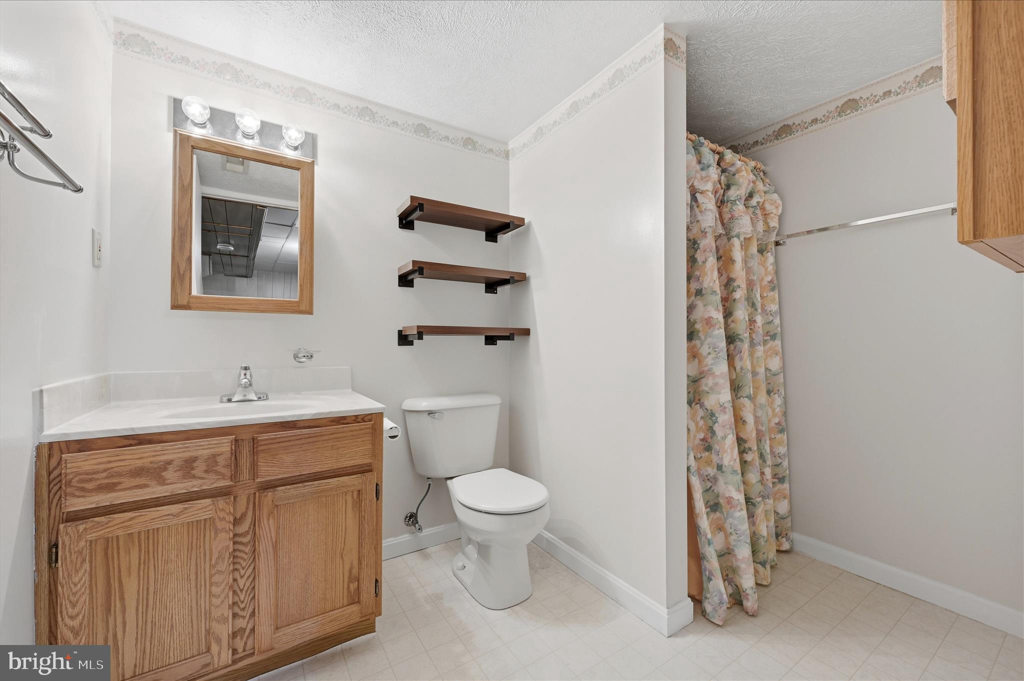 WILDFLOWER CREEK ESTATES - Residential