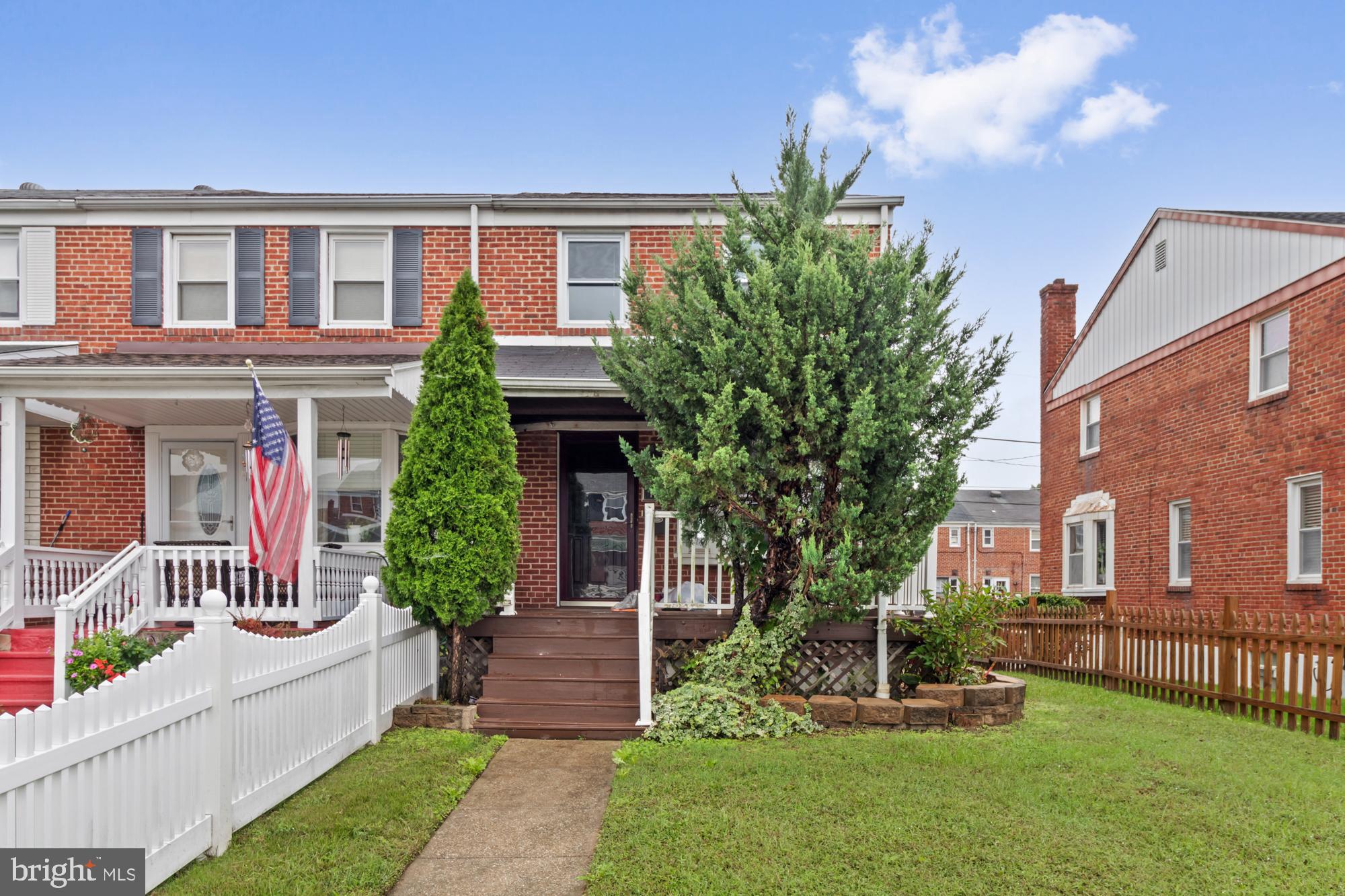 Charming Renovated 3-Bedroom End Unit with Spacious Yard and Modern Upgrades
Welcome to this beautifully renovated end-unit home, blending classic charm with modern convenience. This porch-front gem boasts 3 spacious bedrooms and gleaming hardwood floors throughout. Elegant crown molding and wainscoting add a touch of sophistication to the open and airy living spaces, enhanced by abundant natural light from side windows.
The fully renovated bathroom offers contemporary finishes, while the recently replaced windows ensure energy efficiency. Enjoy the extra living space in the finished basement, perfect for a family room or home office, complete with a convenient laundry room.
Step outside to a large backyard oasis, ideal for entertaining or relaxing. The deck off the rear of the home is perfect for summer BBQs or quiet mornings with a cup of coffee. This home offers the perfect combination of style, space, and comfort—don’t miss out!