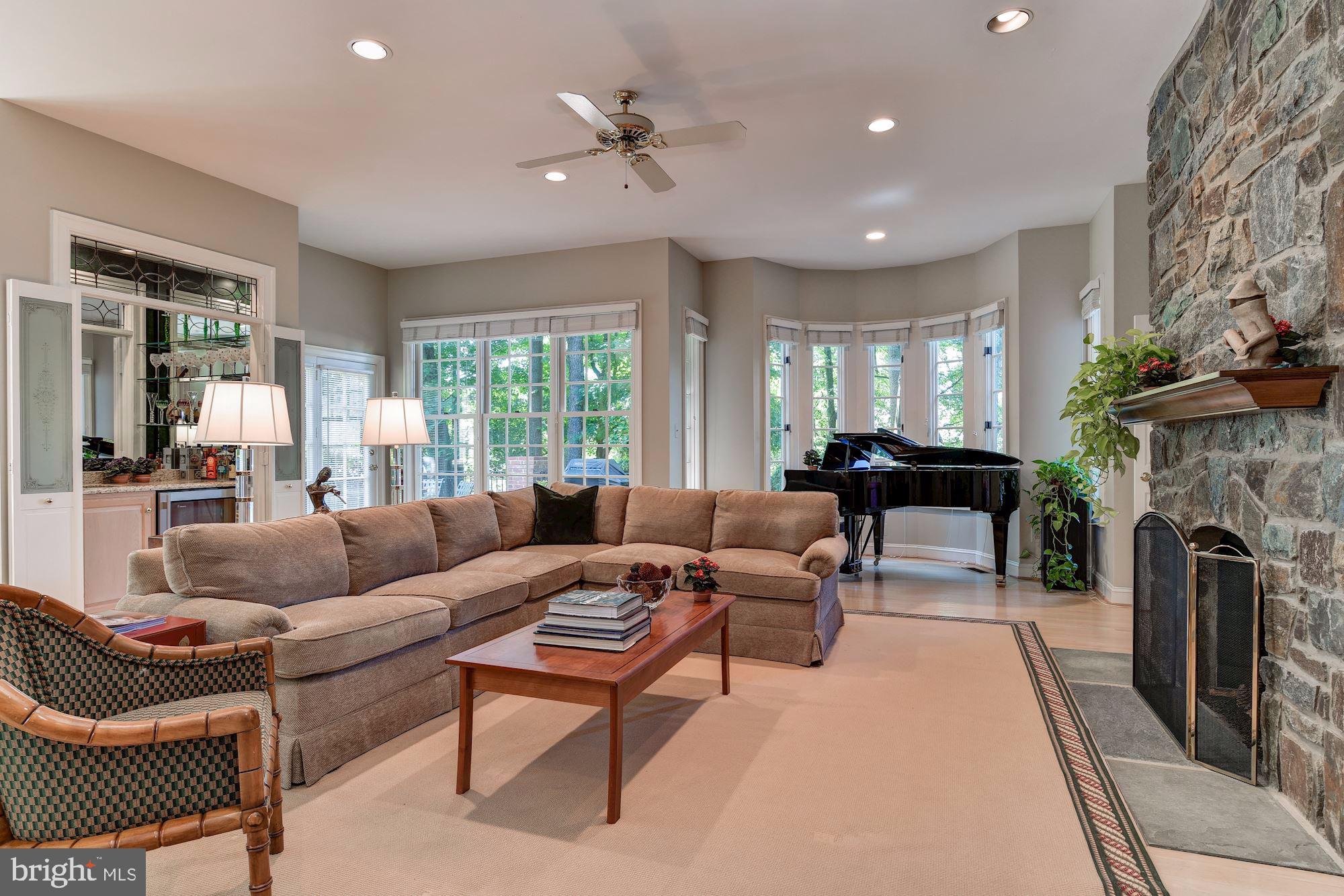 AVENEL - Residential