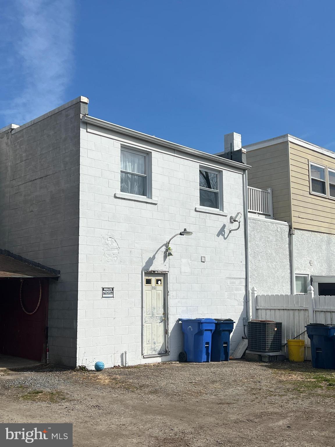 823 W ATLANTIC AVENUE