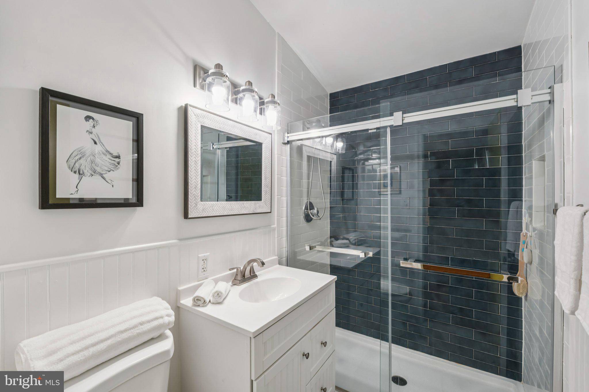 ROCK CREEK PALISADES - Residential