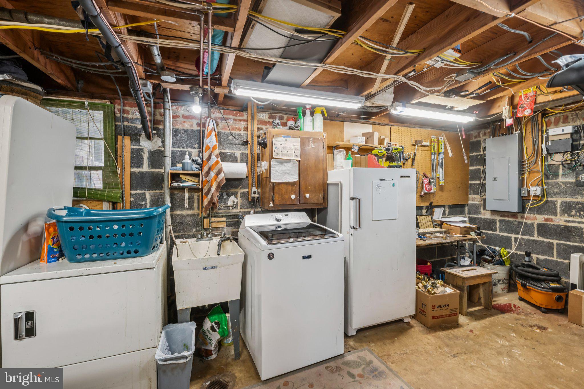 ROCK CREEK PALISADES - Residential