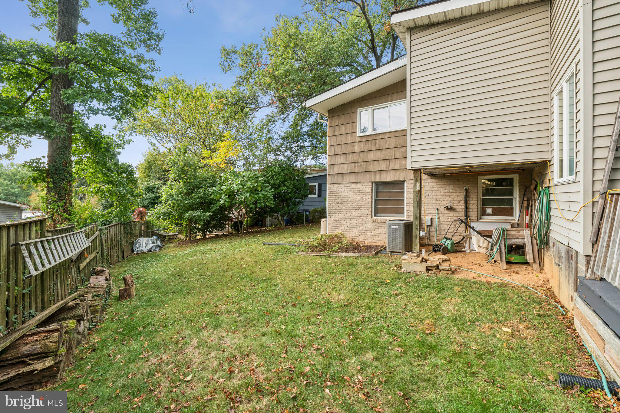 ROCK CREEK PALISADES - Residential