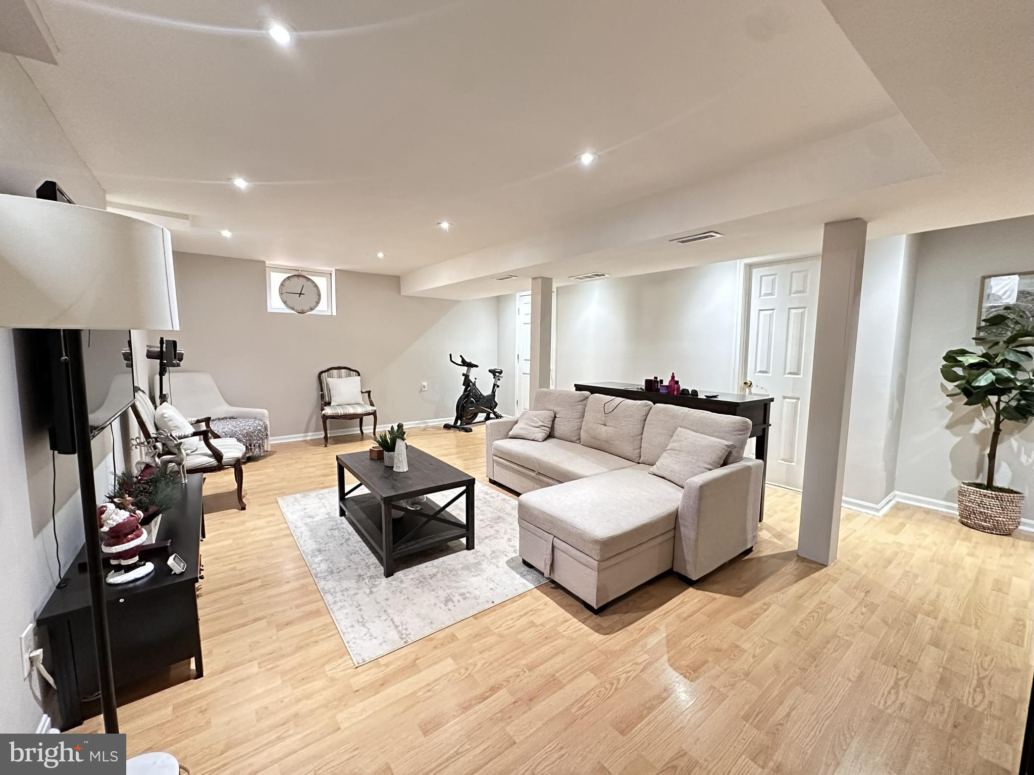 6430 MAPLEWOOD DRIVE