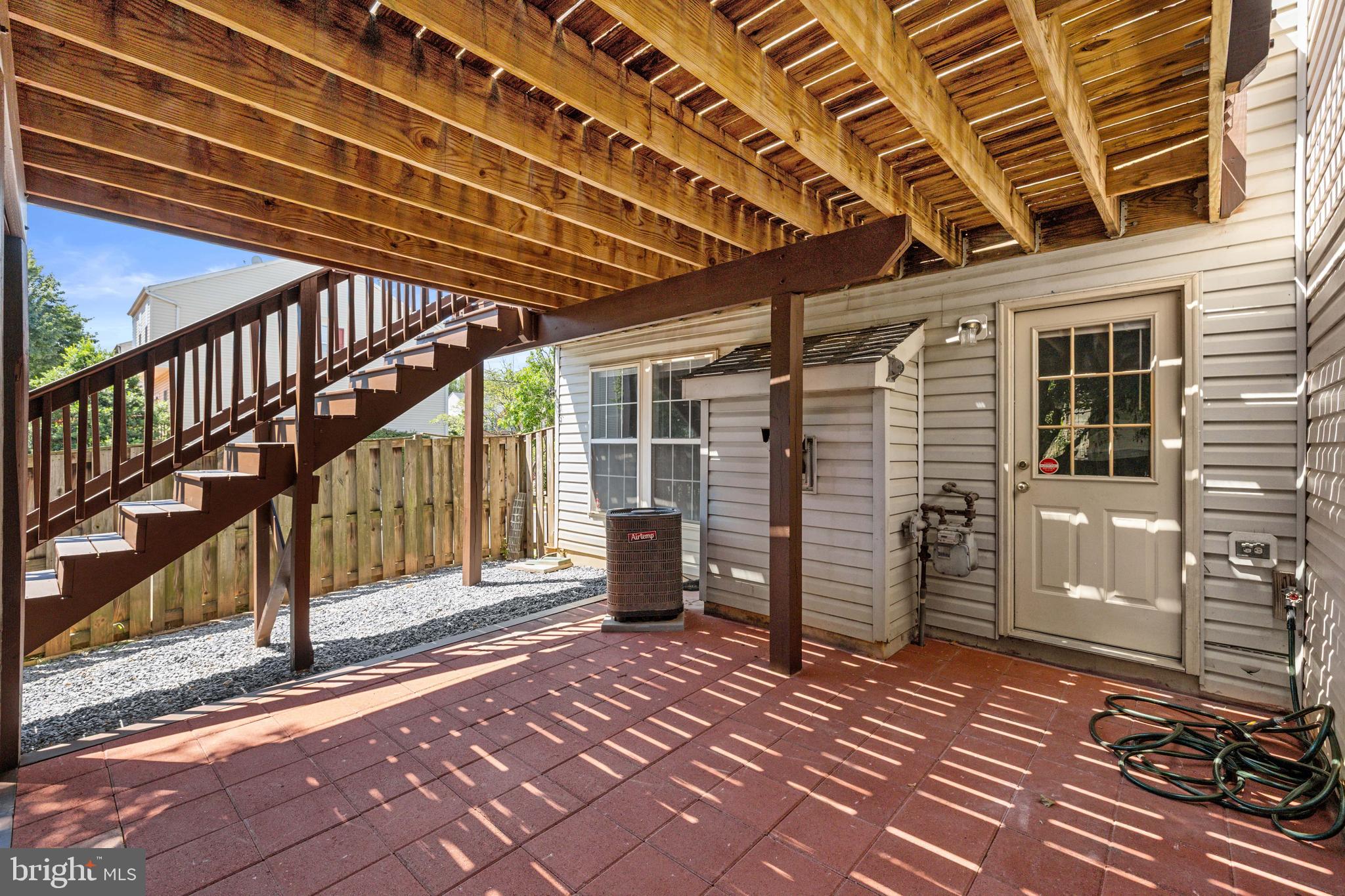 CLOVERLEAF TOWNHOMES - Residential