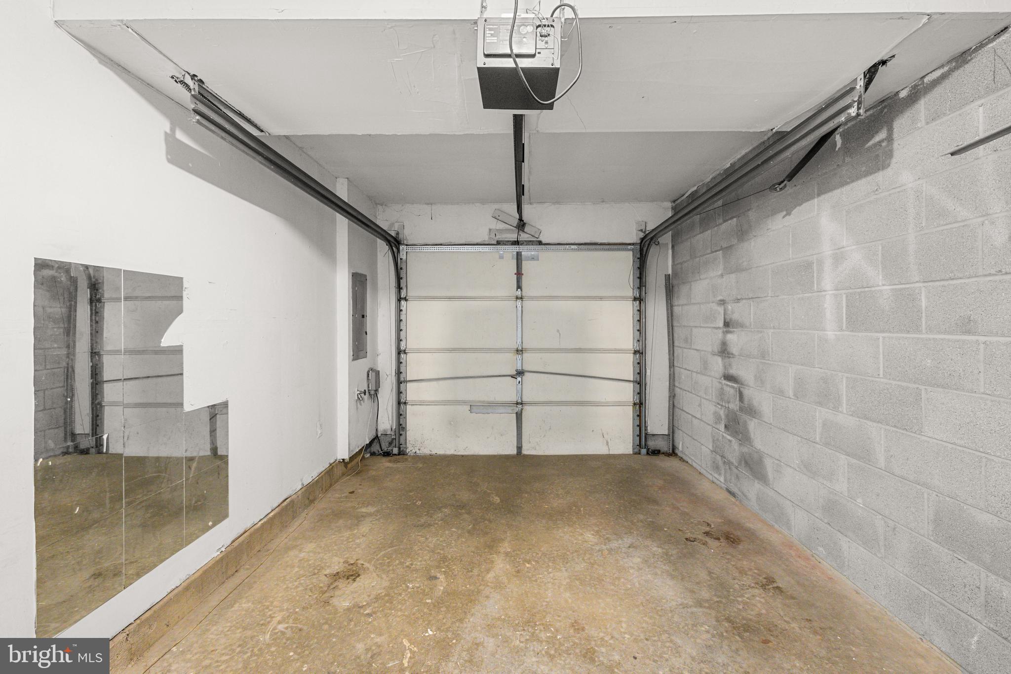 CLOVERLEAF TOWNHOMES - Residential