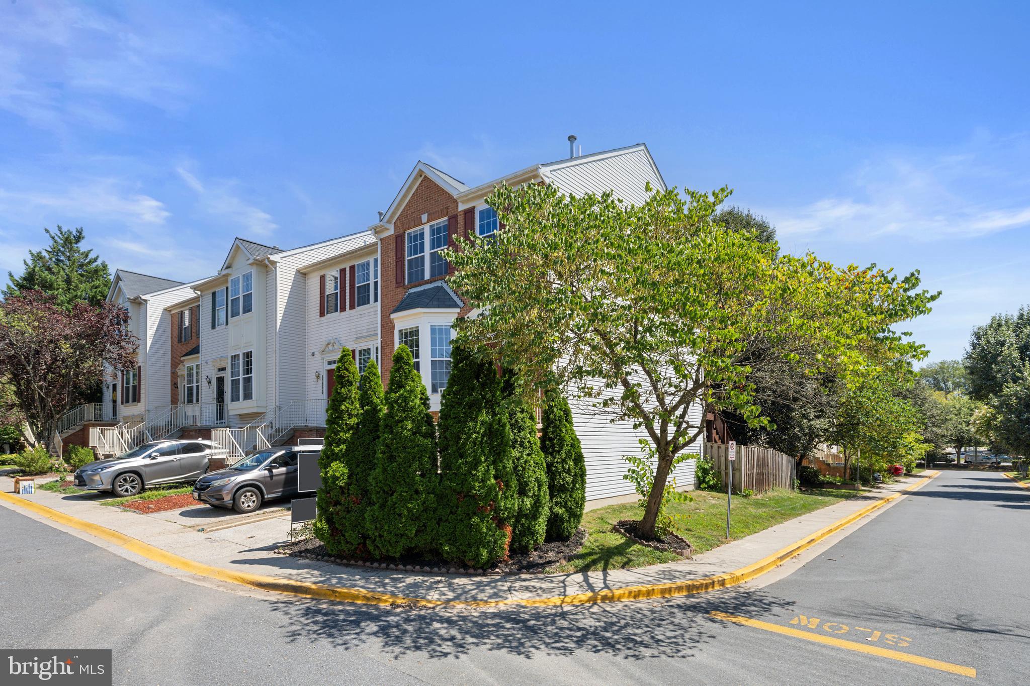 CLOVERLEAF TOWNHOMES - Residential