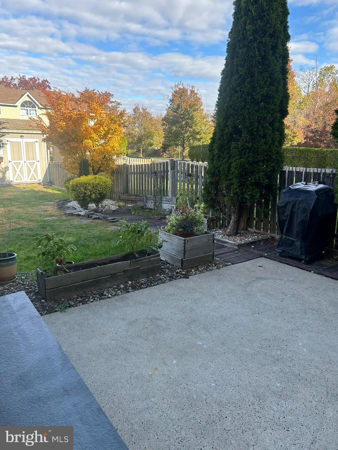 WALNUT BANK FARMS - Residential