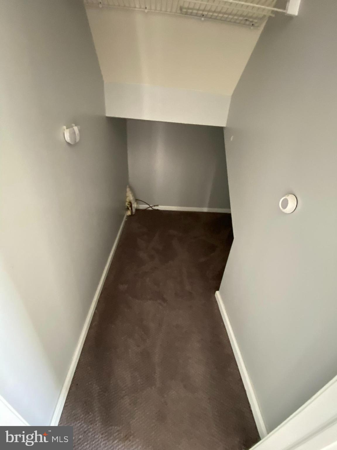 WALNUT BANK FARMS - Residential