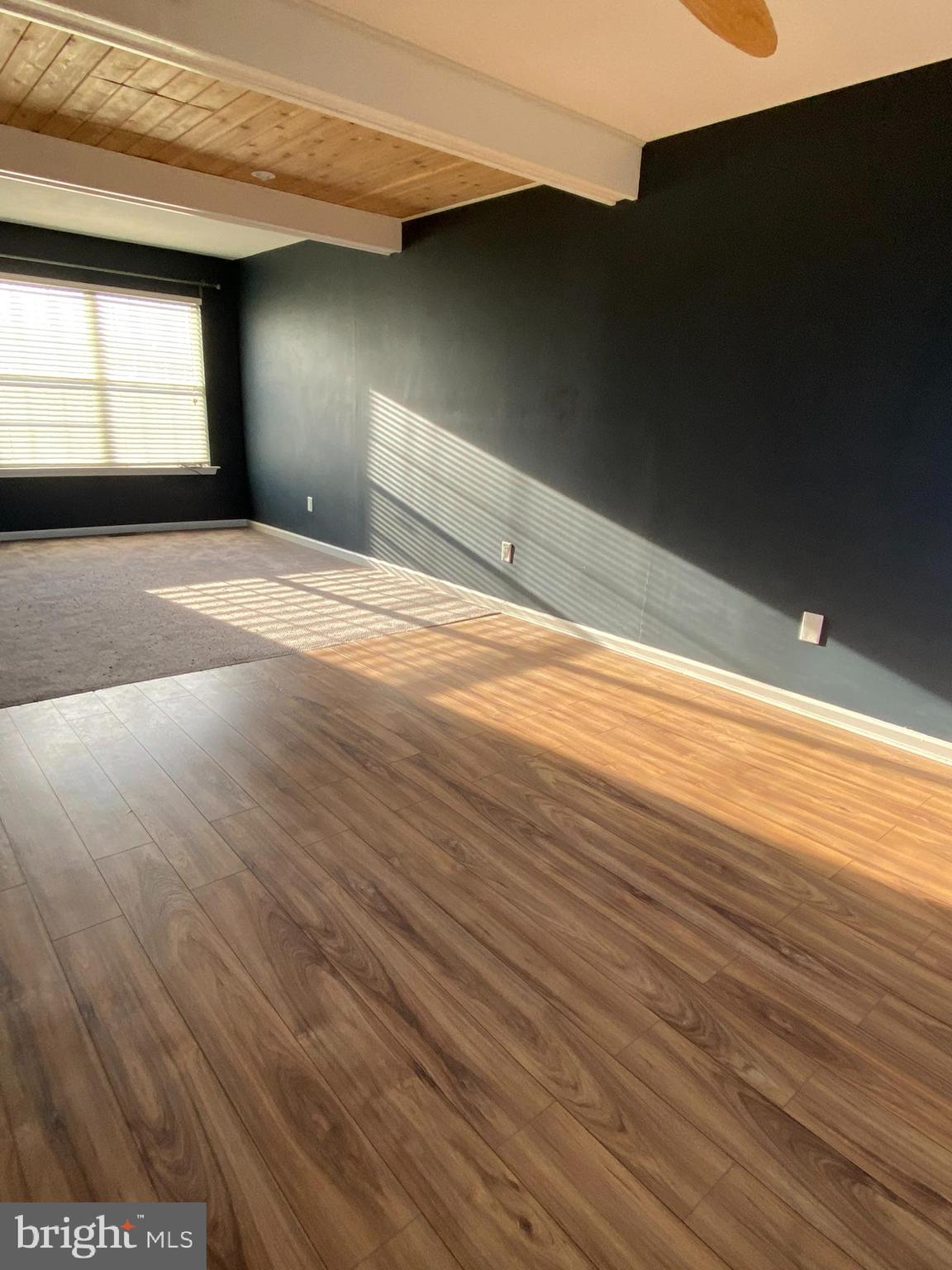 WALNUT BANK FARMS - Residential