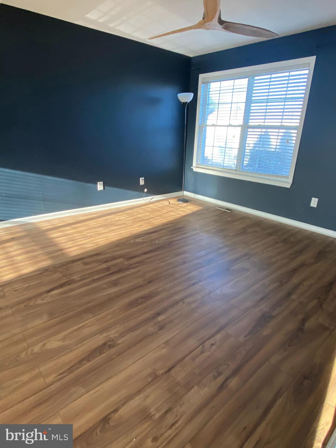 WALNUT BANK FARMS - Residential