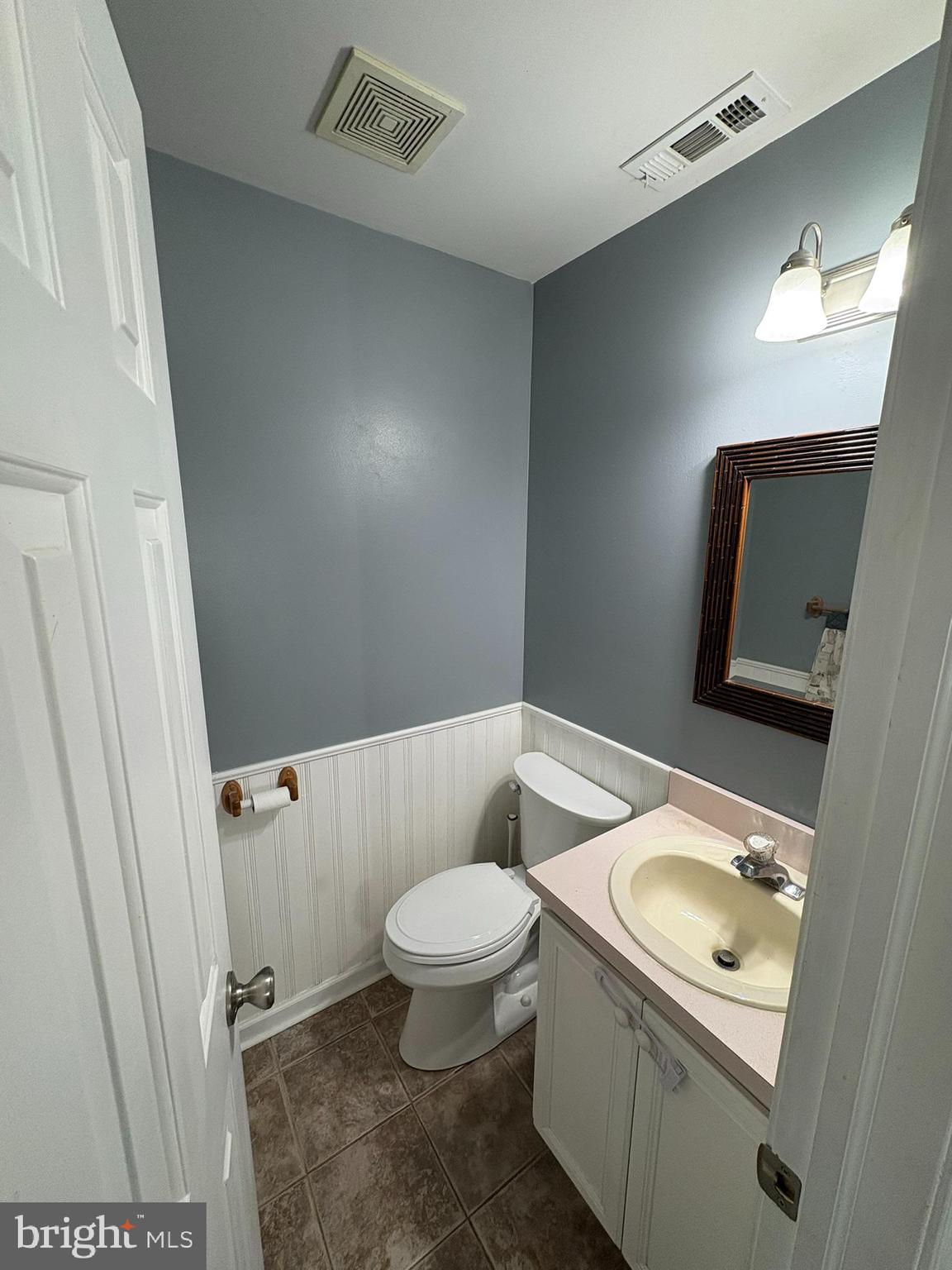 WALNUT BANK FARMS - Residential