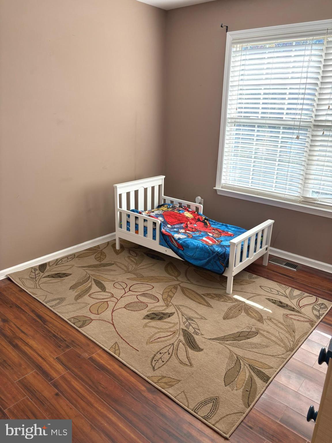 WALNUT BANK FARMS - Residential