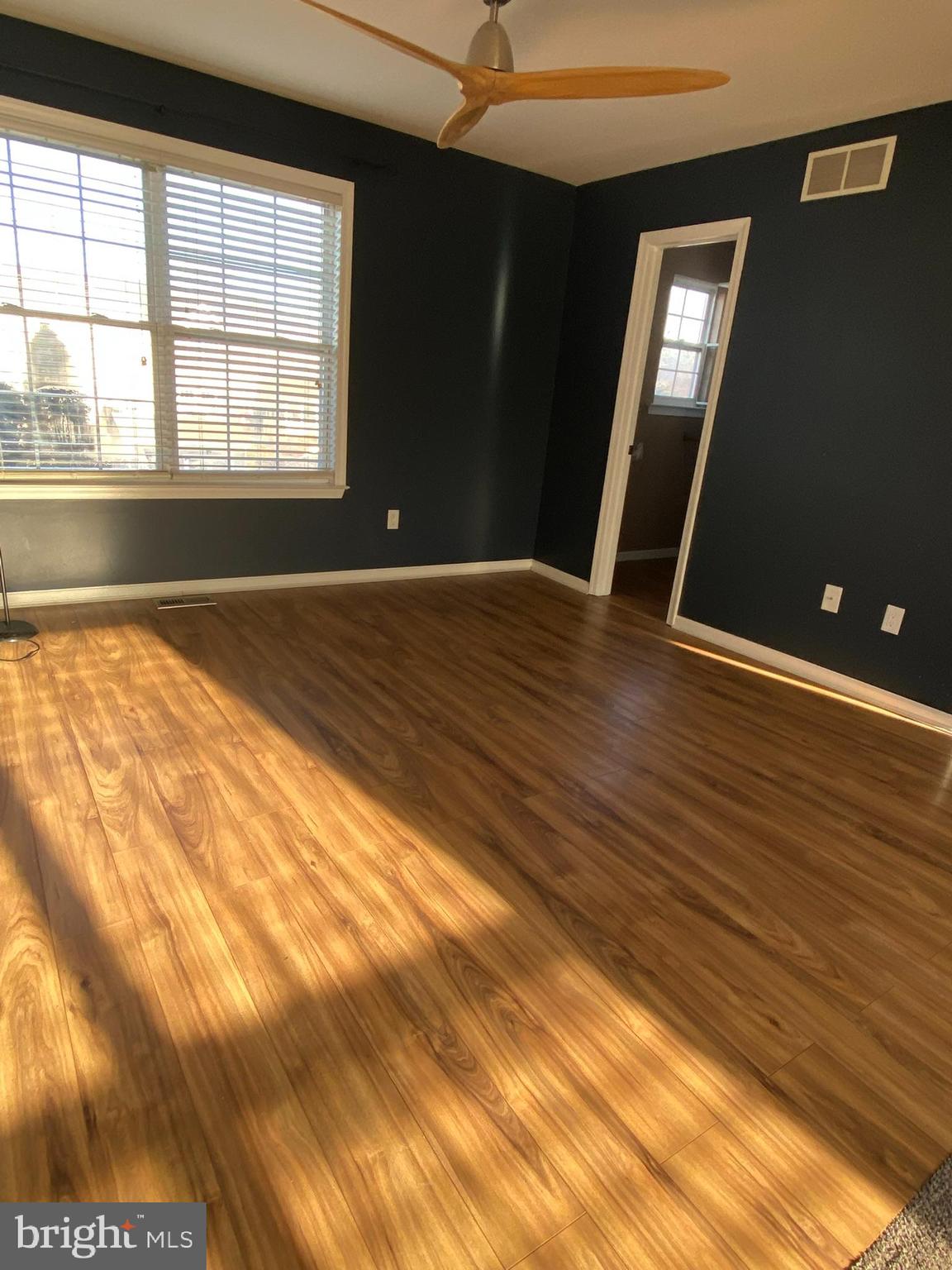 WALNUT BANK FARMS - Residential