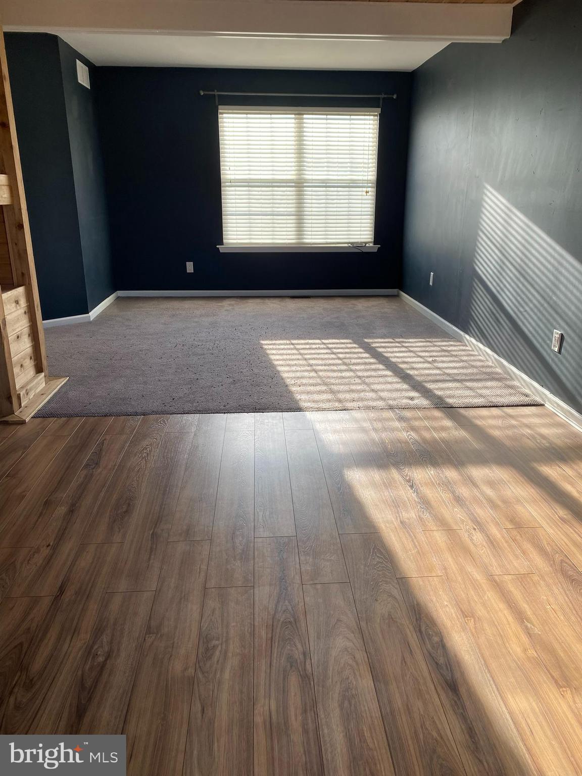 WALNUT BANK FARMS - Residential