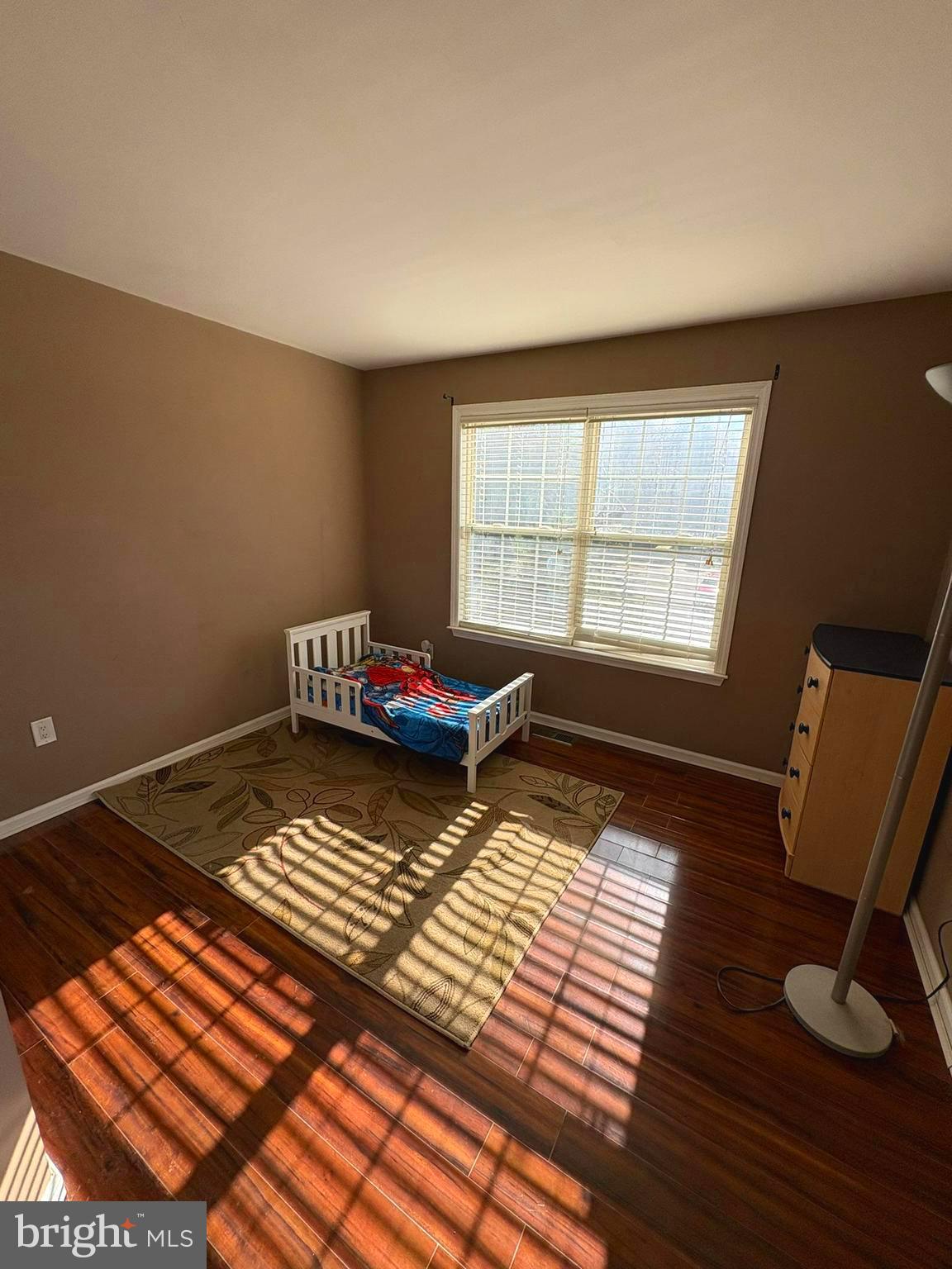 WALNUT BANK FARMS - Residential