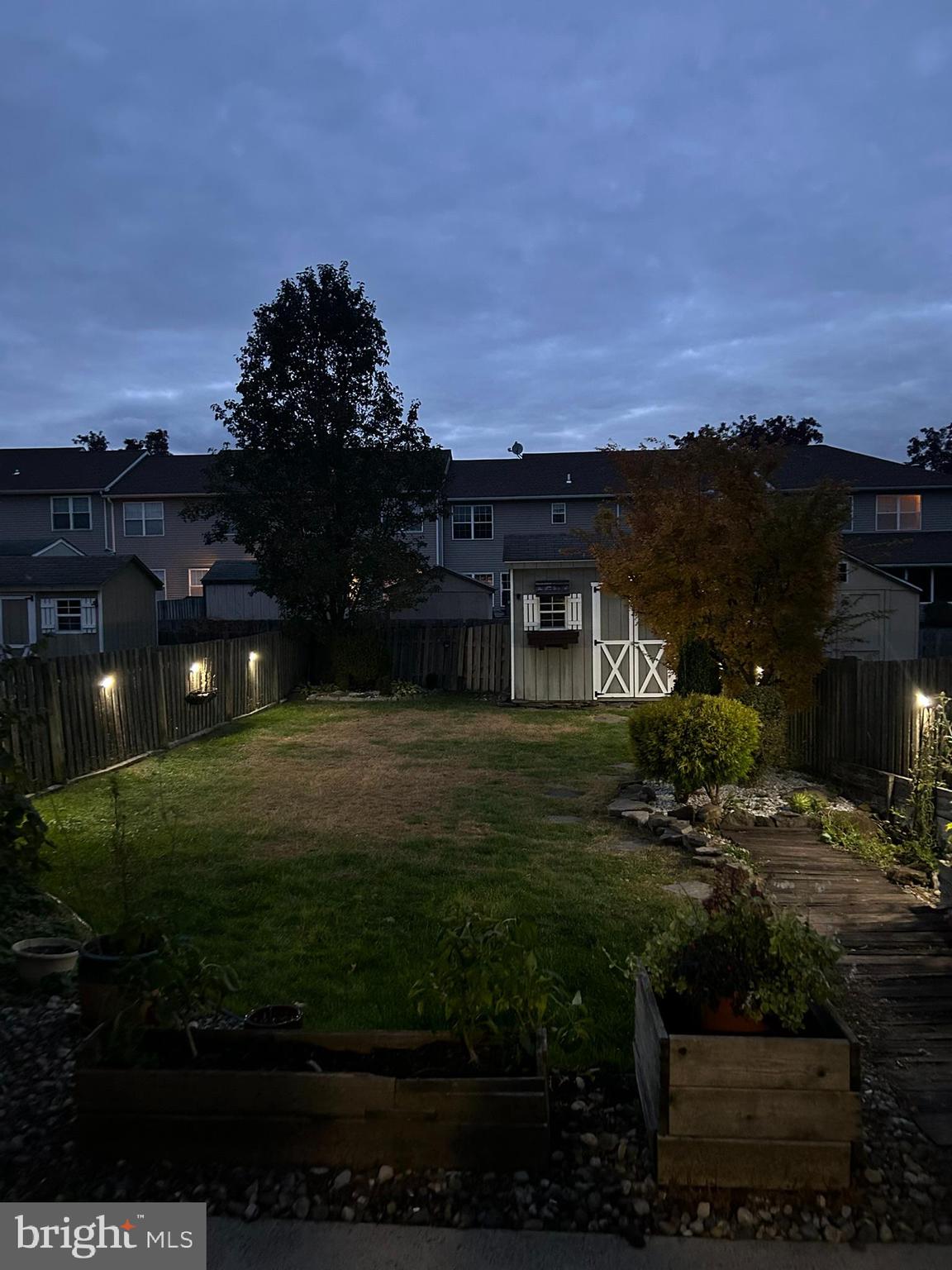 WALNUT BANK FARMS - Residential