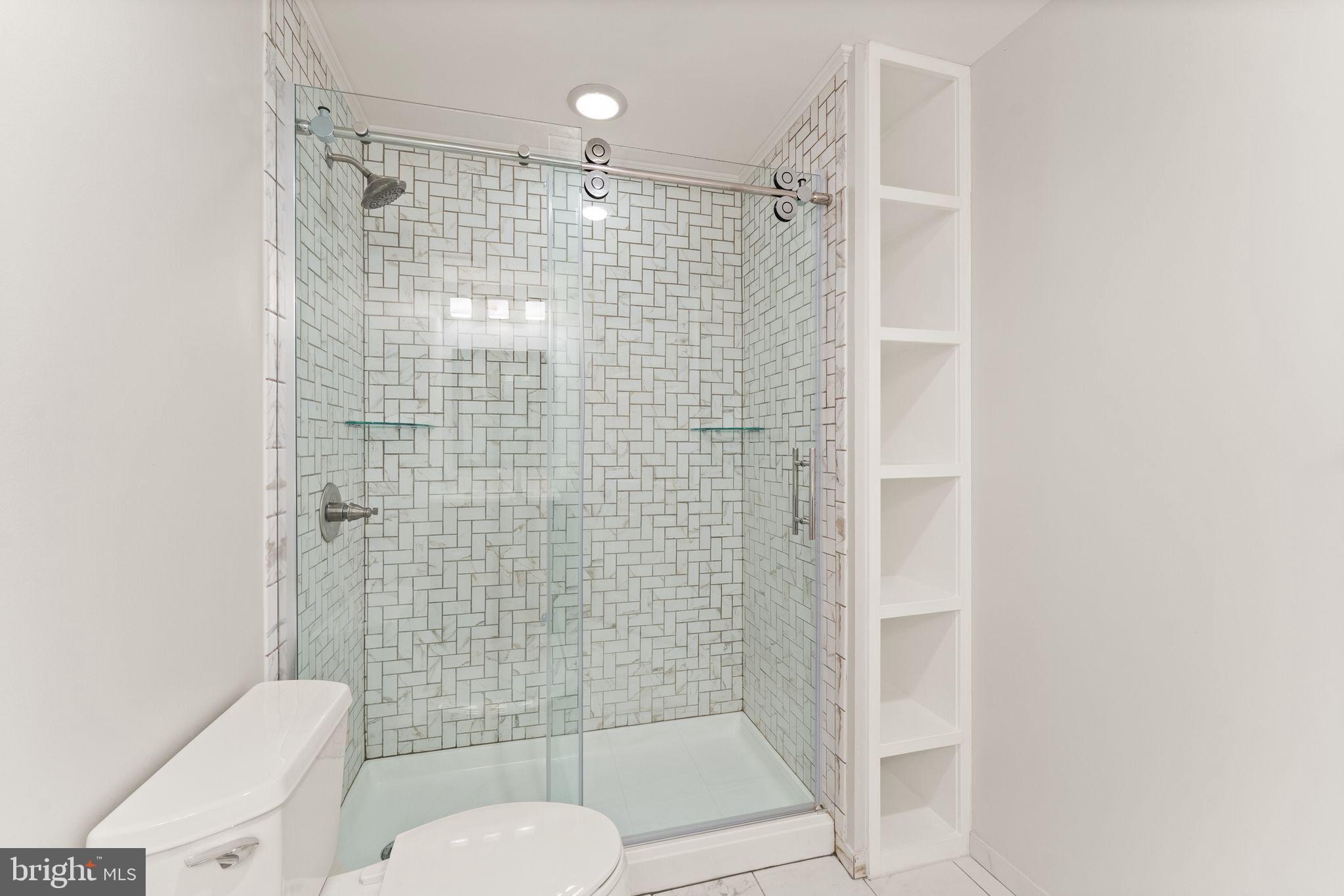 SOUTH RIDING - Residential