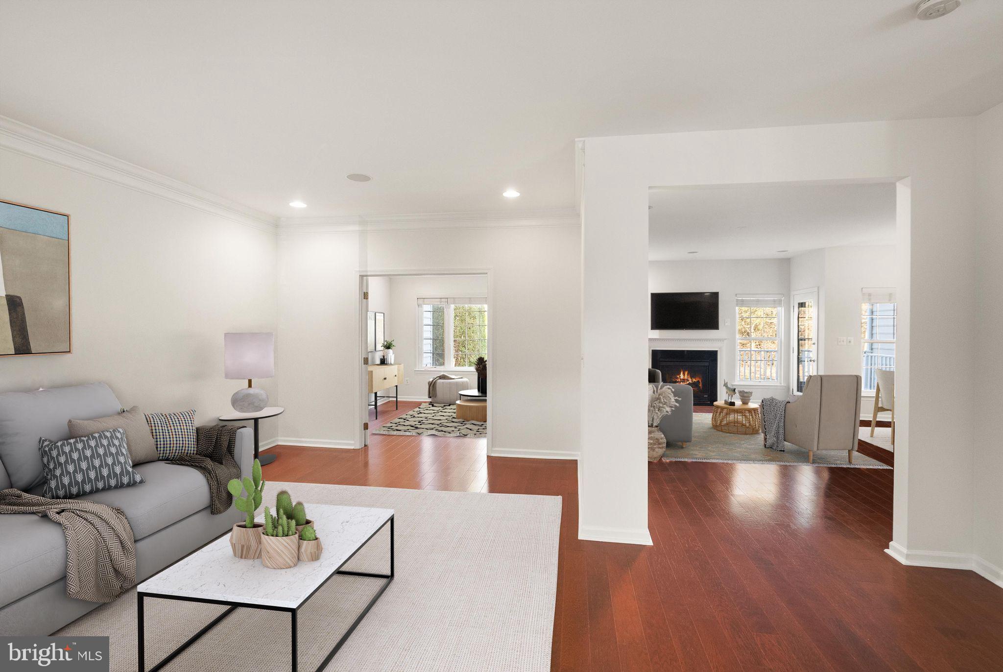 SOUTH RIDING - Residential