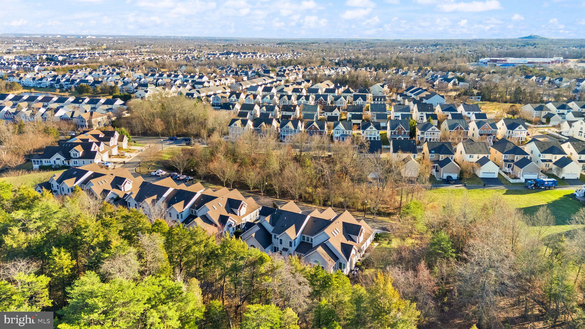 SOUTH RIDING - Residential