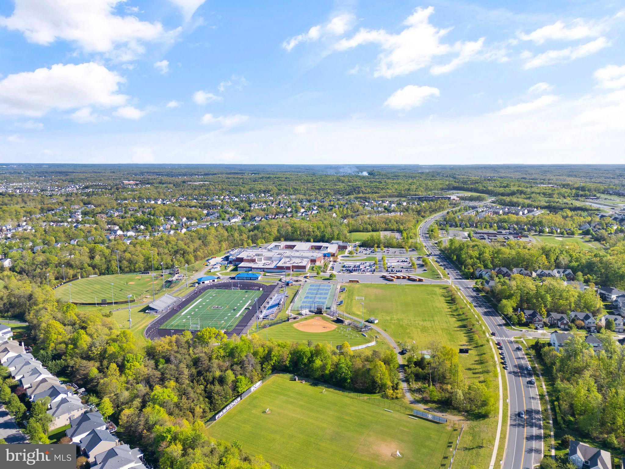 SOUTH RIDING - Residential