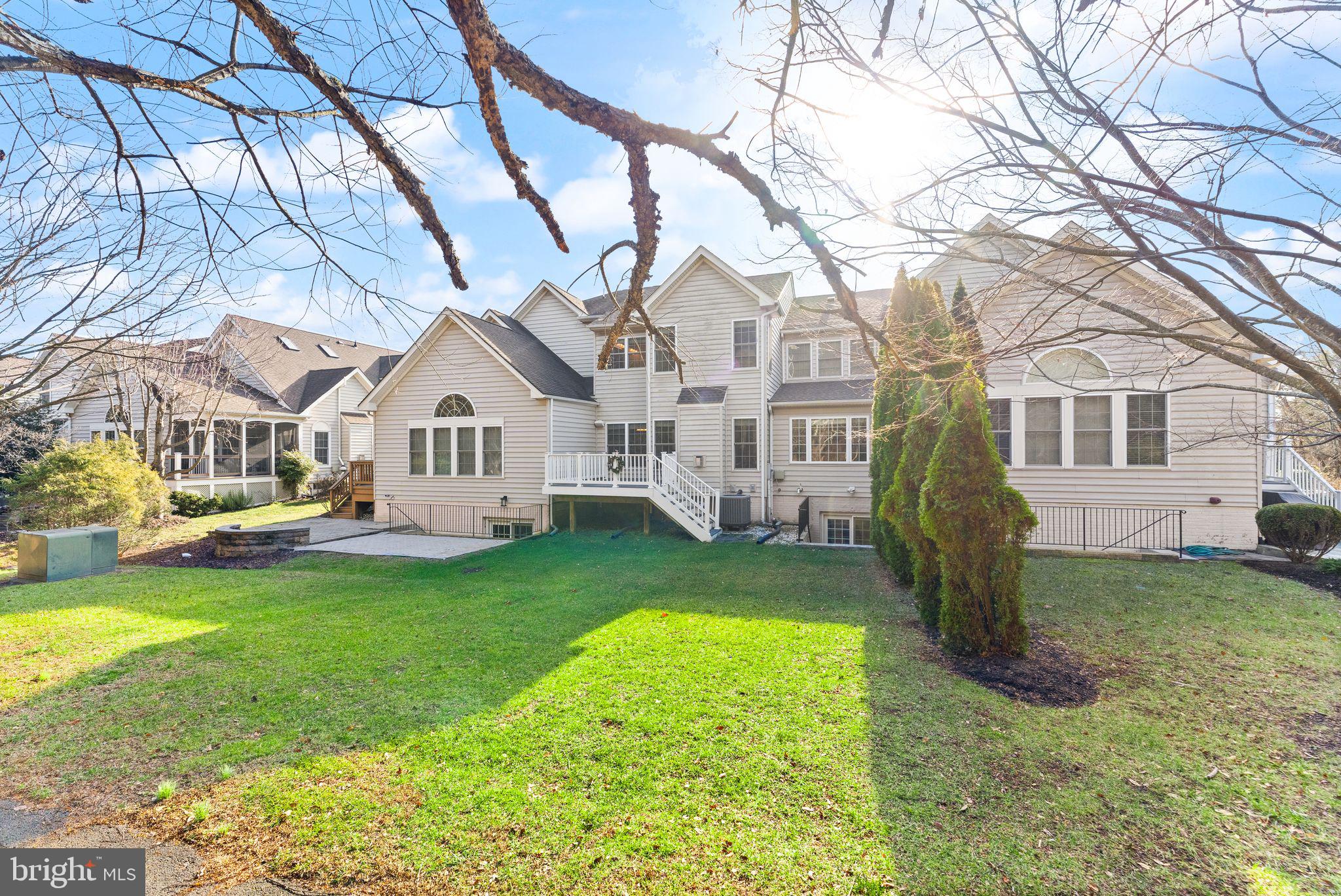 SOUTH RIDING - Residential