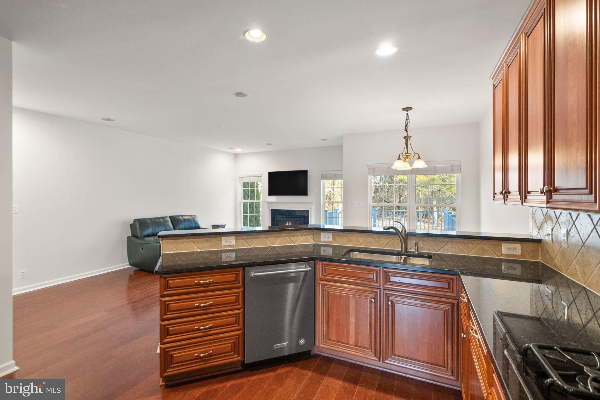 SOUTH RIDING - Residential