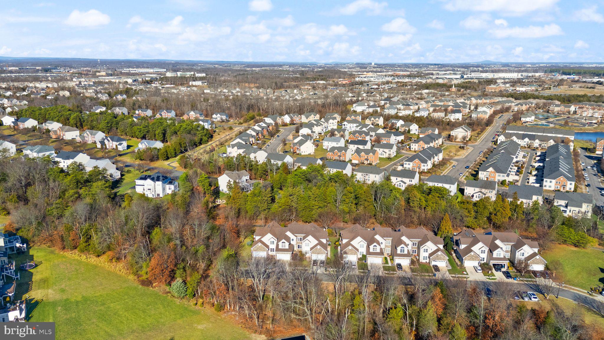 SOUTH RIDING - Residential