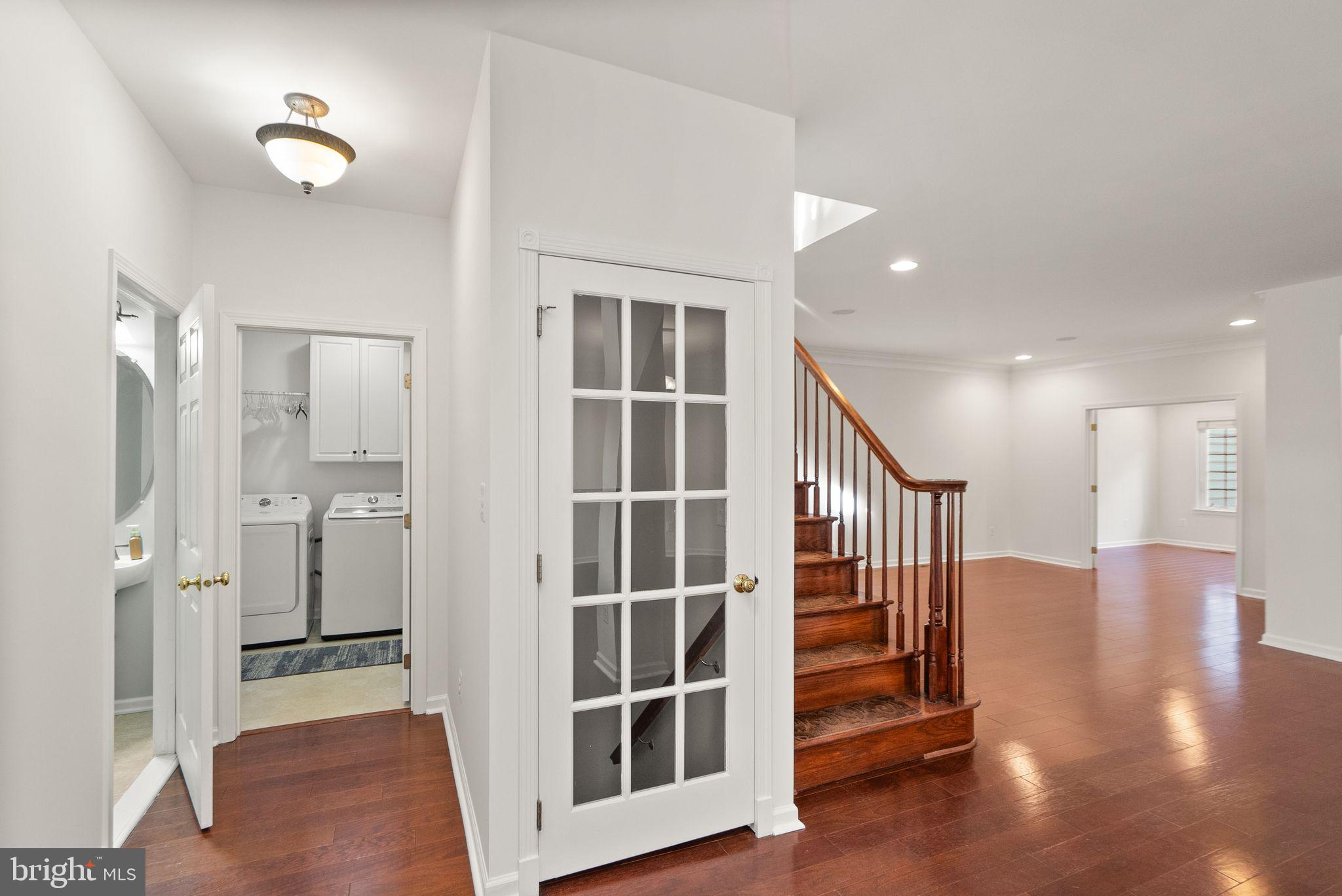 SOUTH RIDING - Residential