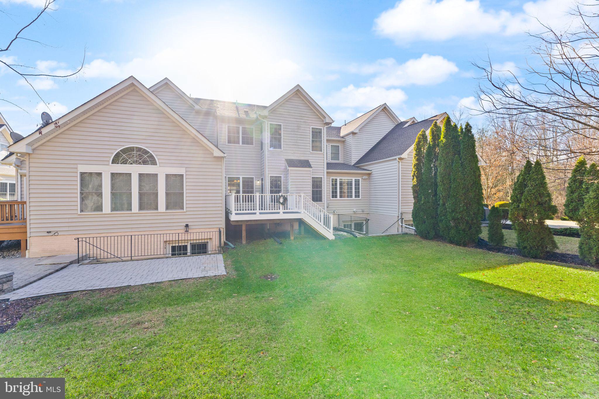 SOUTH RIDING - Residential