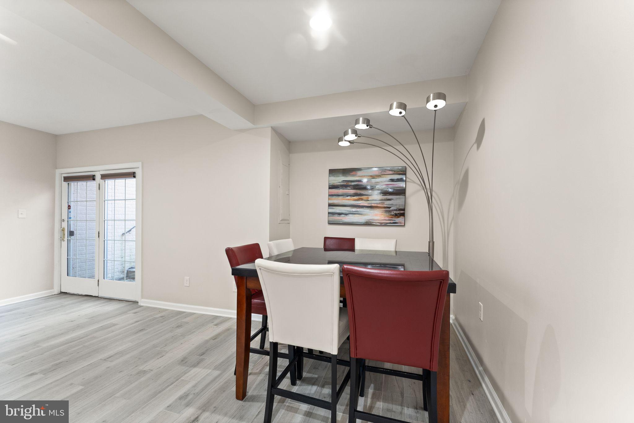 SOUTH RIDING - Residential