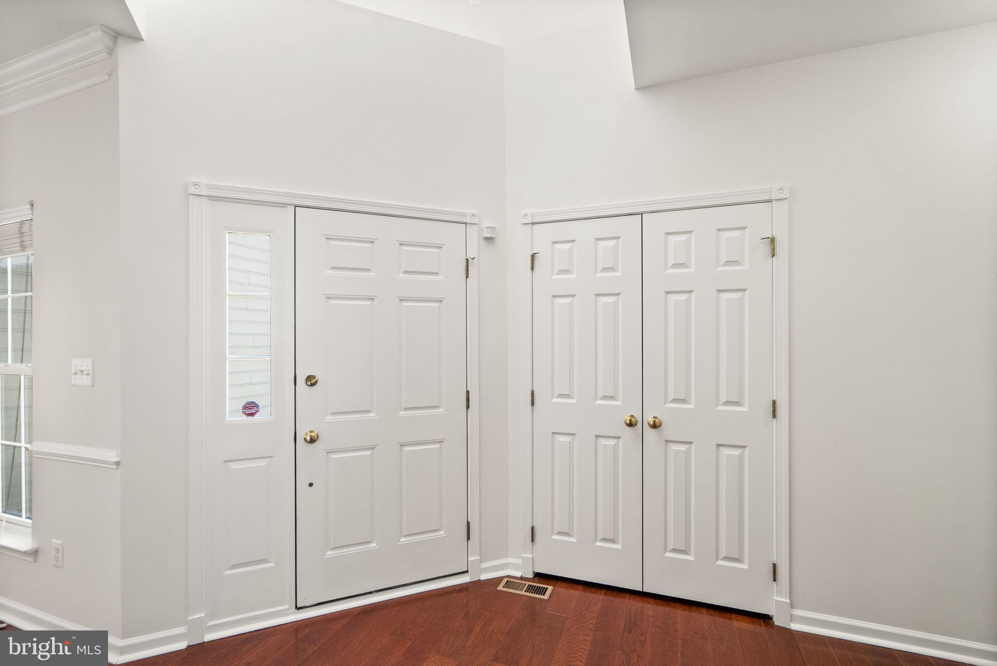 SOUTH RIDING - Residential