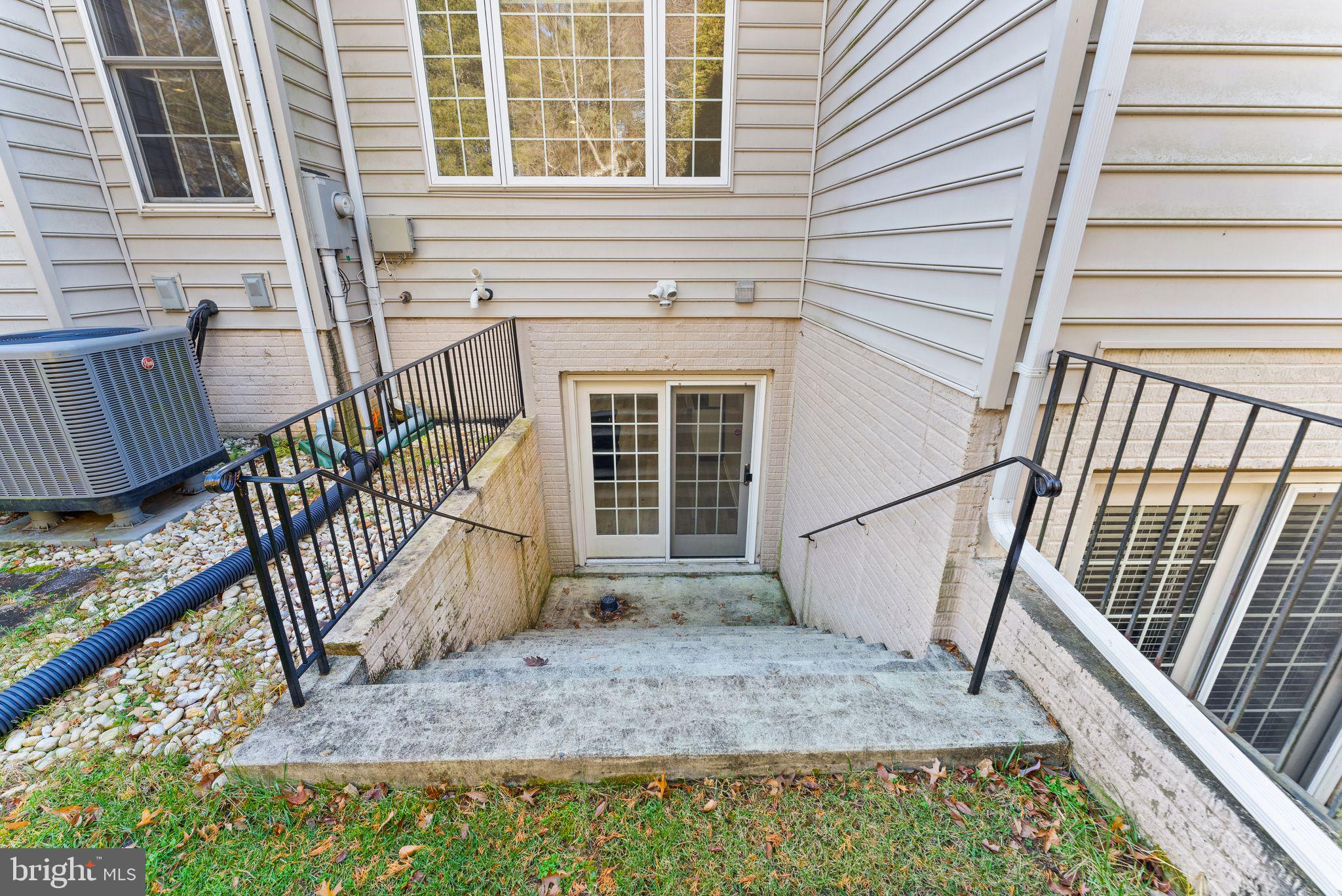 SOUTH RIDING - Residential