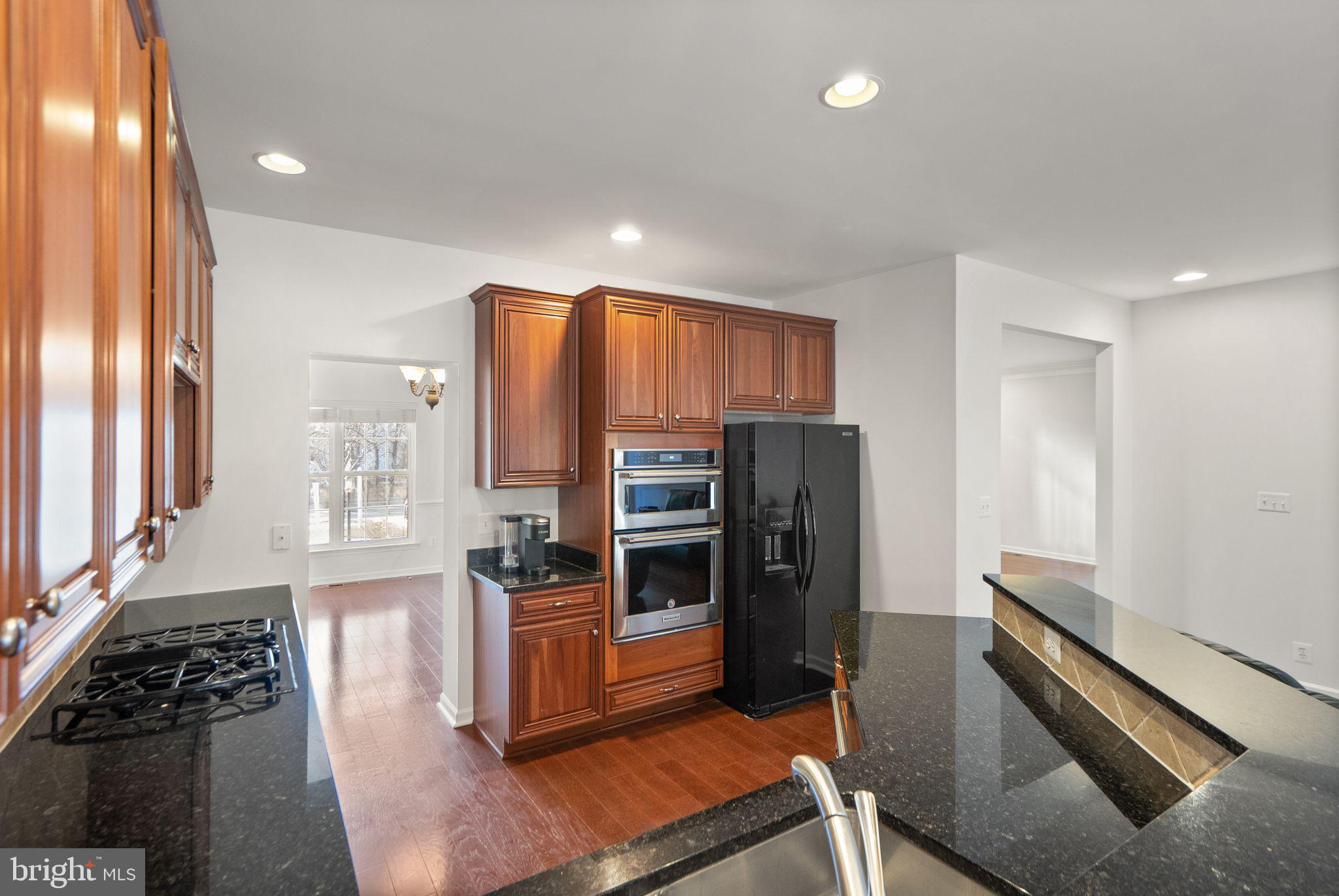 SOUTH RIDING - Residential