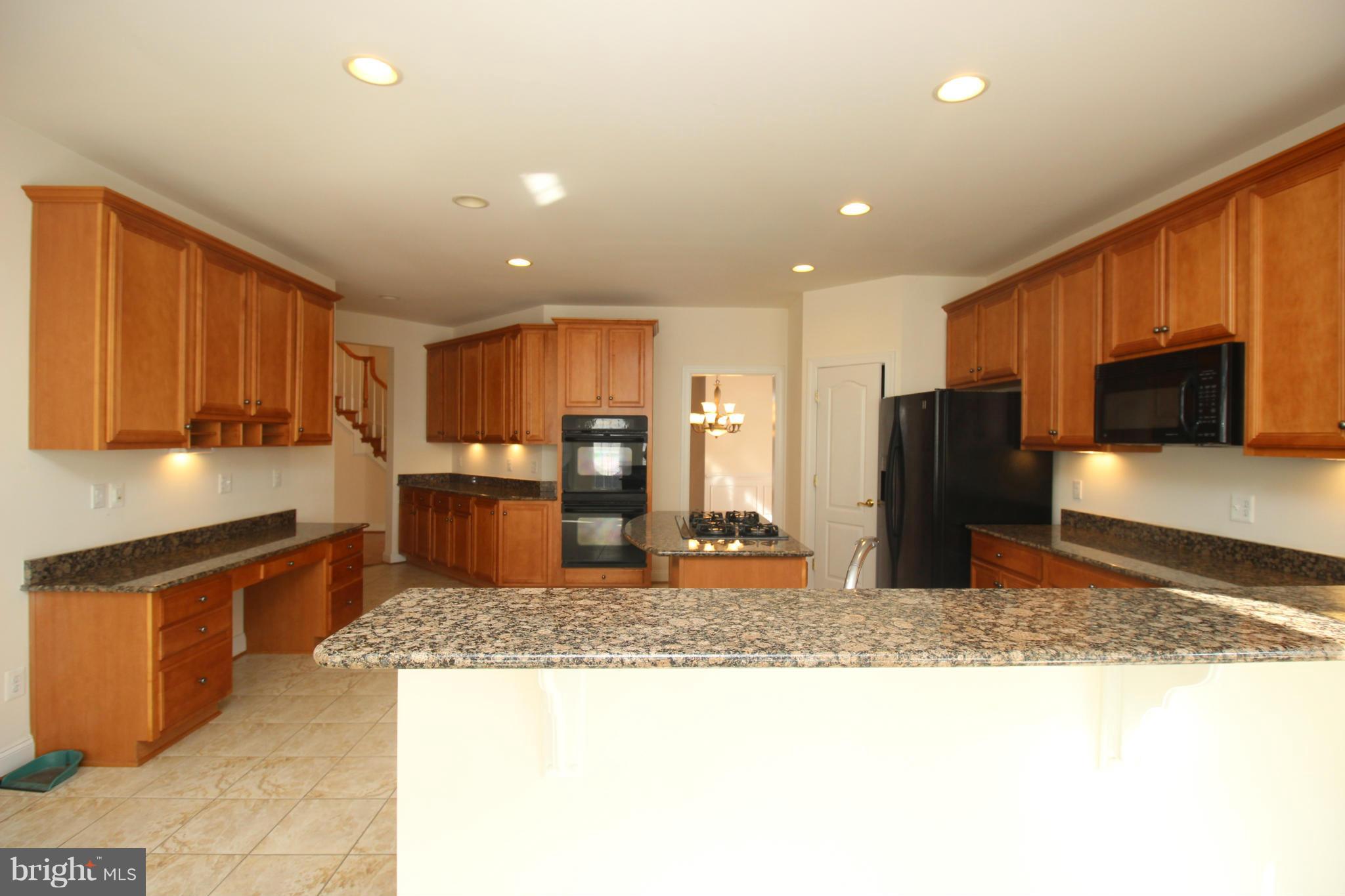 LANSDOWNE ON THE POTOMAC - Residential Lease