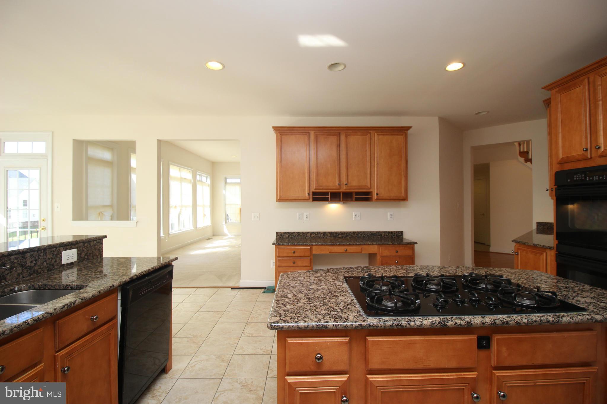 LANSDOWNE ON THE POTOMAC - Residential Lease