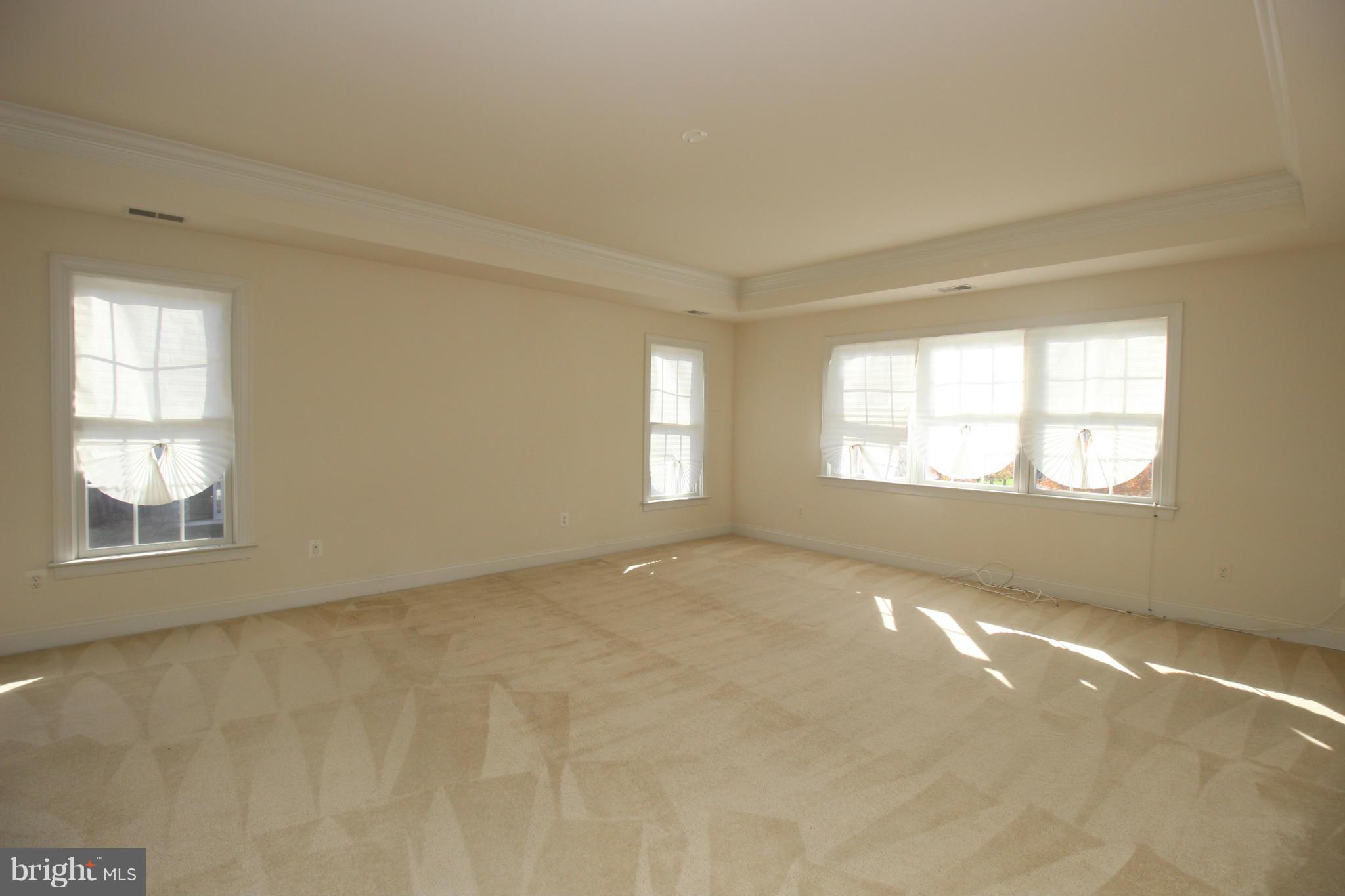 LANSDOWNE ON THE POTOMAC - Residential Lease